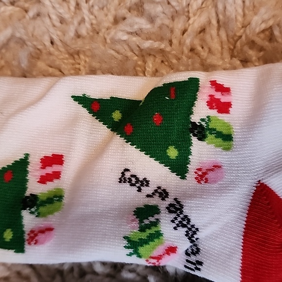 11 pair of Christmas socks. NEW - Picture 8 of 9
